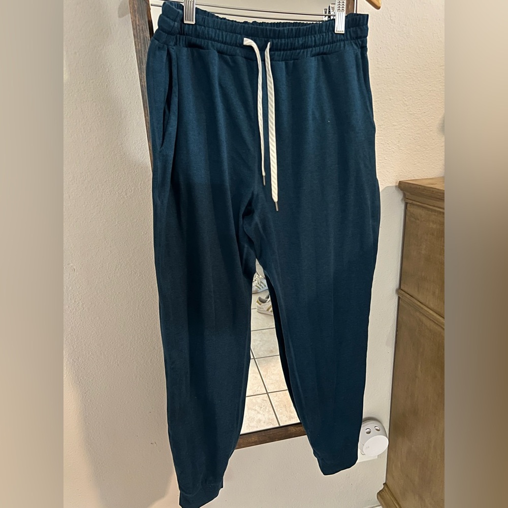 Vuori Performance Jogger